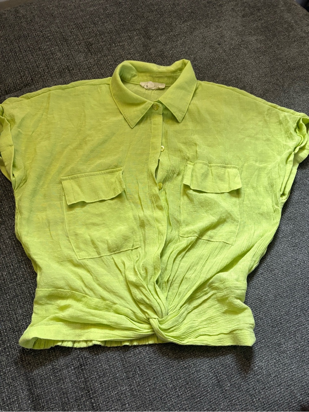 Lime Tie-Front Short Sleeve Blouse with Collar